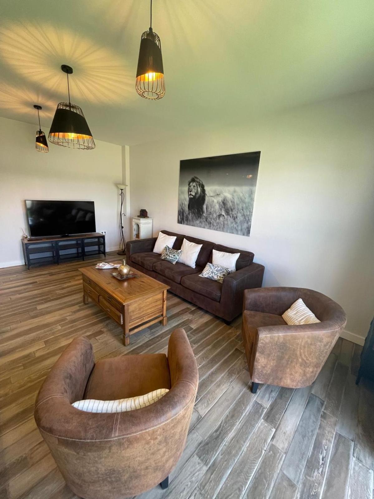 Deluxe Con Terraza De 70m2 Y Garaje Appartement *